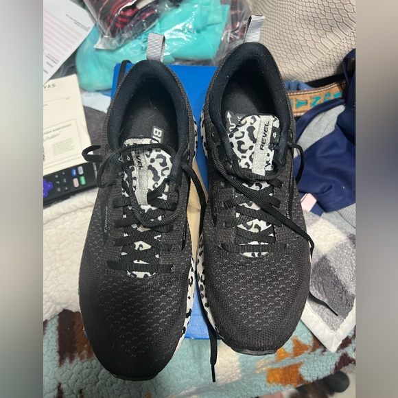 Brooks Revel 4 Snow Leopard - Picture 3 of 6